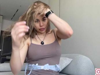 diffgirls1-1 — 在 bongacams 直播的网络摄像头模特