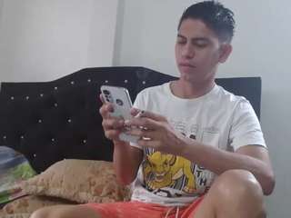 jhoan-anal-king — 在 camsoda 直播的网络摄像头模特