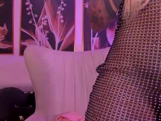 meganwest — Camsoda stream photo (Feb 2026)