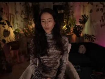 effylowell_ — 在 chaturbate 直播的网络摄像头模特
