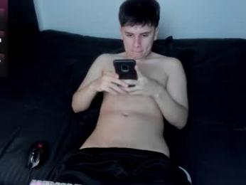 _broken_47 — Chaturbate stream photo (Feb 2026)