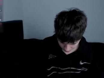 _broken_47 — Chaturbate stream photo (Feb 2026)