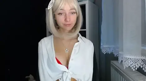 LuciaYoung — Stripchat stream photo (Nov 2023)