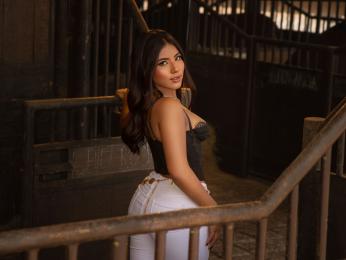 ChloeMilles — livejasmin