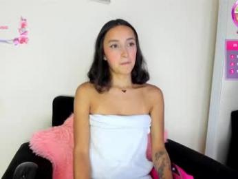 its__angelica_ — Chaturbate stream photo (Apr 2025)