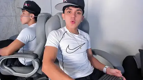 _TaylorBlack — 在 stripchat 直播的网络摄像头模特