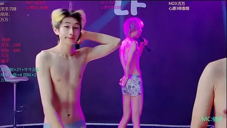 LF-boy — 在 stripchat 直播的网络摄像头模特