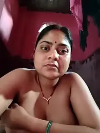 Aanushaka — Stripchat stream photo (Apr 2026)