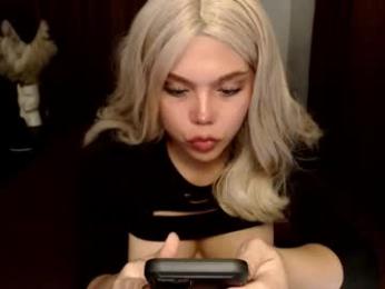 tssassy_julie23 — 在 chaturbate 直播的网络摄像头模特