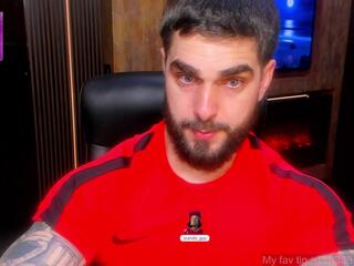 Carlosz Azizz — 在 flirt4free 直播的网络摄像头模特