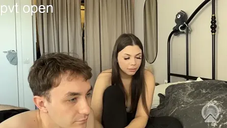 xgvgggx — 在 stripchat 直播的网络摄像头模特
