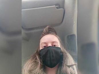 Angelia22 — 在 bongacams 直播的网络摄像头模特