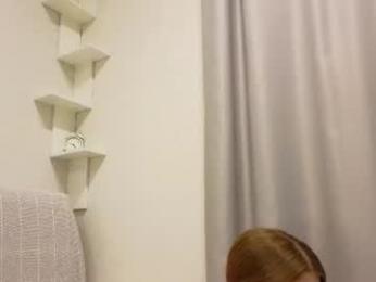alisia_spinnet — Chaturbate stream photo (Jun 2026)