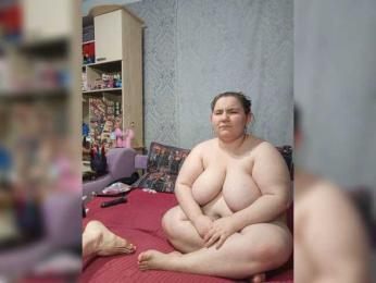 Damn-angel — 在 bongacams 直播的网络摄像头模特