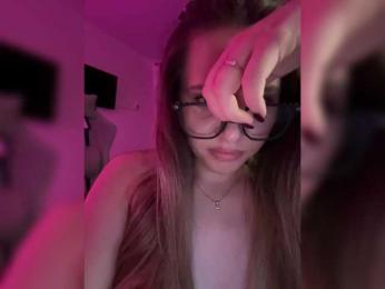 CrisKissa — Bongacams stream photo (Sep 2026)