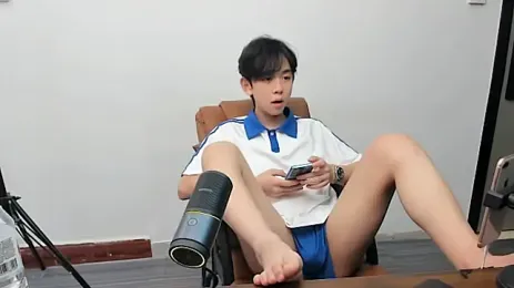 JKQ_334 — 在 stripchat 直播的网络摄像头模特