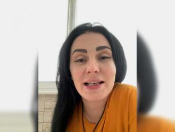 Mishkaa7771 — 在 bongacams 直播的网络摄像头模特