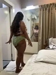 sexy-bu — 在 stripchat 直播的网络摄像头模特