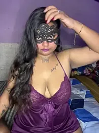 sexy-bu — 在 stripchat 直播的网络摄像头模特