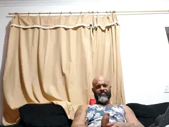 1245mask — Stripchat stream photo (Apr 2026)