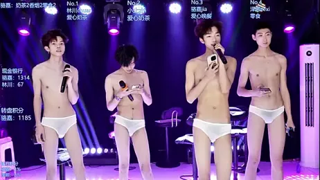 AOA-ACE — 在 stripchat 直播的网络摄像头模特