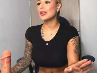 mia-hott — 在 camsoda 直播的网络摄像头模特