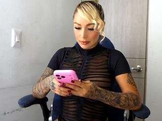 mia-hott — 在 camsoda 直播的网络摄像头模特