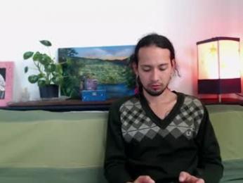 astryd69 — 在 chaturbate 直播的网络摄像头模特