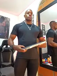 MIKE_KILIANjs — 在 stripchat 直播的网络摄像头模特