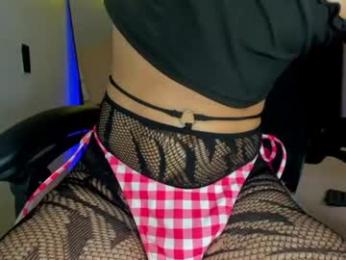 jean_dreams — 在 chaturbate 直播的网络摄像头模特