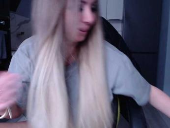 blondalina — 在 bongacams 直播的网络摄像头模特
