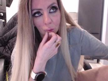 blondalina — 在 bongacams 直播的网络摄像头模特