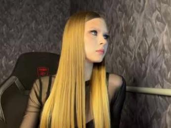 alexialunaris — 在 chaturbate 直播的网络摄像头模特