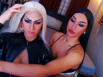 HollyTamara — Stripchat stream photo (Jul 2025)