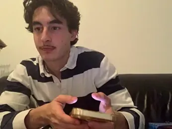 Arthurcamfor — 在 stripchat 直播的网络摄像头模特