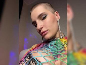 STARGAZZZM — 在 bongacams 直播的网络摄像头模特