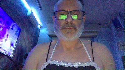 chicogijon40 — 在 cam4 直播的网络摄像头模特