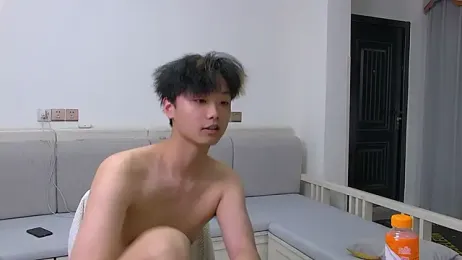 icecream-002 — 在 stripchat 直播的网络摄像头模特