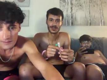 josjoseik — 在 chaturbate 直播的网络摄像头模特