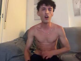 josjoseik — 在 chaturbate 直播的网络摄像头模特