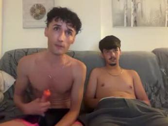 josjoseik — 在 chaturbate 直播的网络摄像头模特