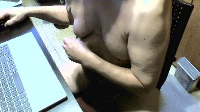 zeltiacd — 在 cam4 直播的网络摄像头模特