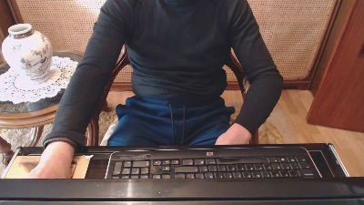 perro5421 — Cam4 stream photo (Feb 2026)