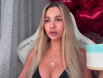 Baby_face — 在 bongacams 直播的网络摄像头模特