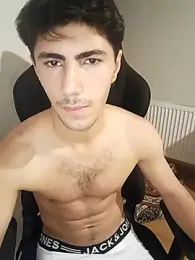 Sexymannn17 — 在 stripchat 直播的网络摄像头模特