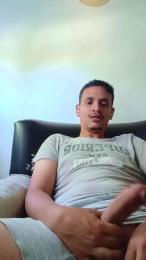 Zakaria01 — 在 cam4 直播的网络摄像头模特