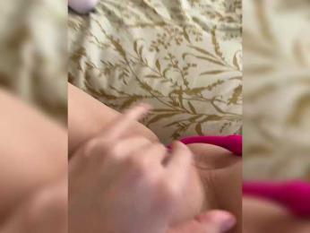 VICTORIA_ — 在 bongacams 直播的网络摄像头模特