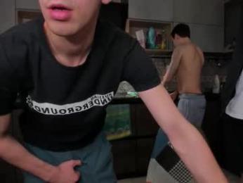 esthetics_boys — 在 chaturbate 直播的网络摄像头模特