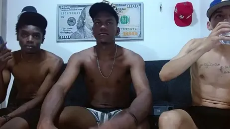 charles_king — 在 stripchat 直播的网络摄像头模特