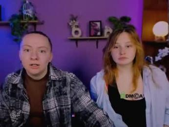 mila_glow — 在 chaturbate 直播的网络摄像头模特